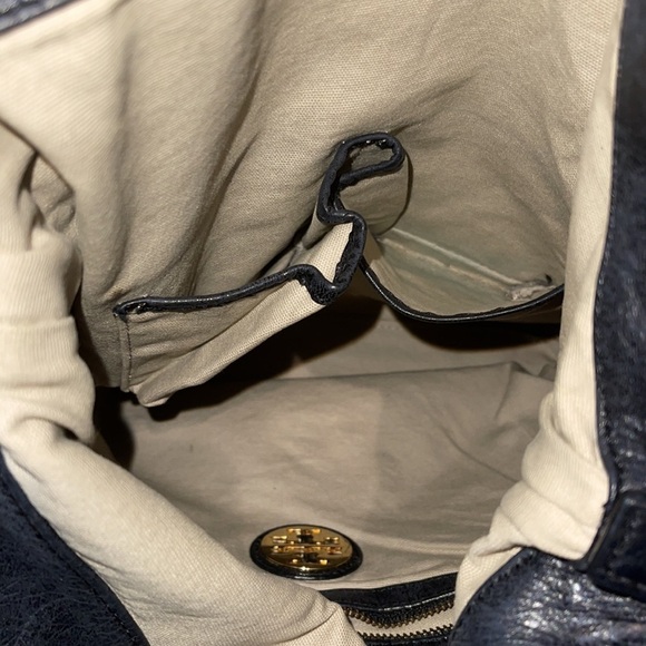 Tory Burch Black Leather Shoulder Bag - Picture 5 of 6